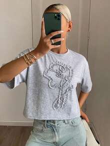DAZY 女款休閒百褶花卉短袖短版圓領T恤，夏季圖案印花上衣 - 灰色 - 查看 7