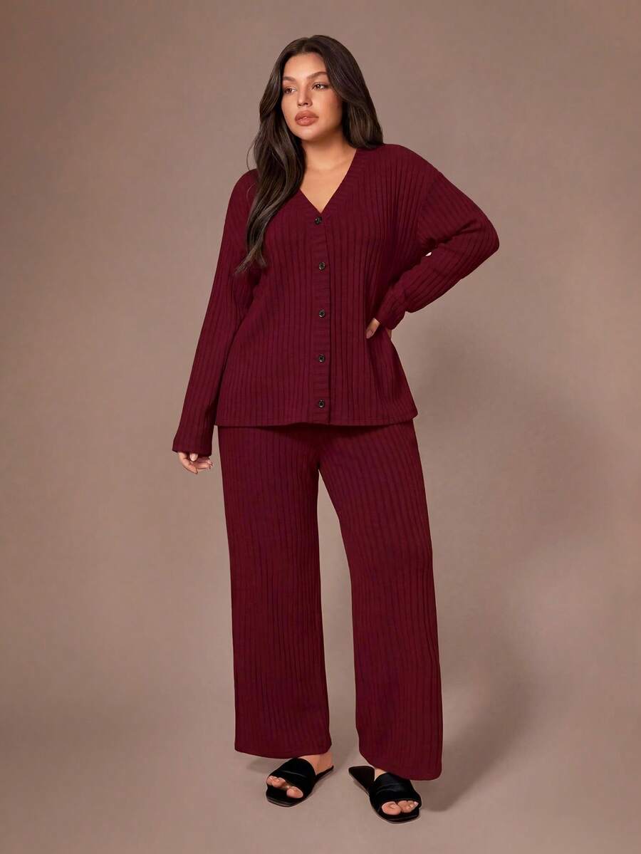 SHEIN Conjunto de ropa de estar en casa con botones de felpa suave acanalada para invierno - Rojo - Ver 1