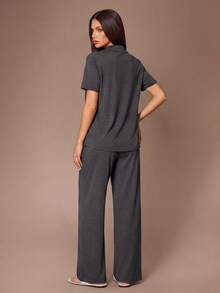 Lazeform Conjunto de pijama de ropa de estar por casa con cierre de botones, suave y amigable con la piel, conjunto de ropa de moda - Gris Oscuro - Ver 3