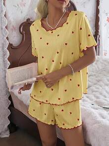 CottageSlumber Conjunto de pijama de mujer con camiseta de manga corta y pantalones cortos, ajuste holgado, punto acanalado, costura densa, estampado de corazones pequeños rojos - Amarillo - Ver 8