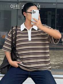 Dazy Plus 寬鬆街頭風拼色條紋 Polo 領長袖大尺碼女款 T 恤，秋季圖案印花校園風上衣 - 卡其色 - 查看 5