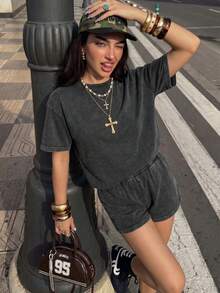 SHEIN EZwear Summer 2pcs Women Vintage Distressed Look T-Shirt & Shorts Set - Black - View 2