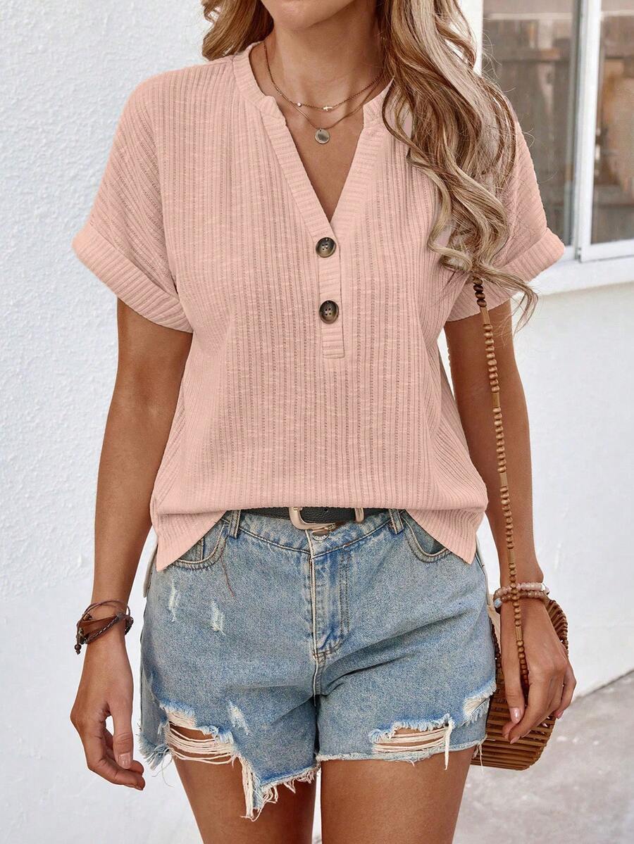 SHEIN LUNE Kaos Wanita Kasual untuk Beraktivitas Sehari-hari, Warna Polos, Rajutan Jacquard Bertekstur, Lengan Pendek, Leher V, Dekorasi Kancing - Berwarna merah muda - View 1