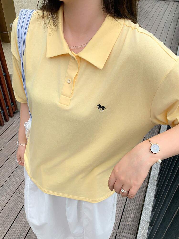 Dazy Plus Solid Color Loose Casual Small Horse Embroidery POLO Collar Short Sleeve Versatile Yellow Plus Size Women Spring Summer Short Sleeve T-Shirt