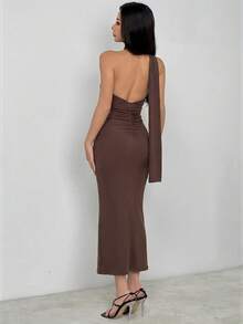 SHEIN PETITE 深棕色純色掛脖露背貼身洋裝，適合夏季夜晚外出，小碼女款 - 棕色 - 查看 2