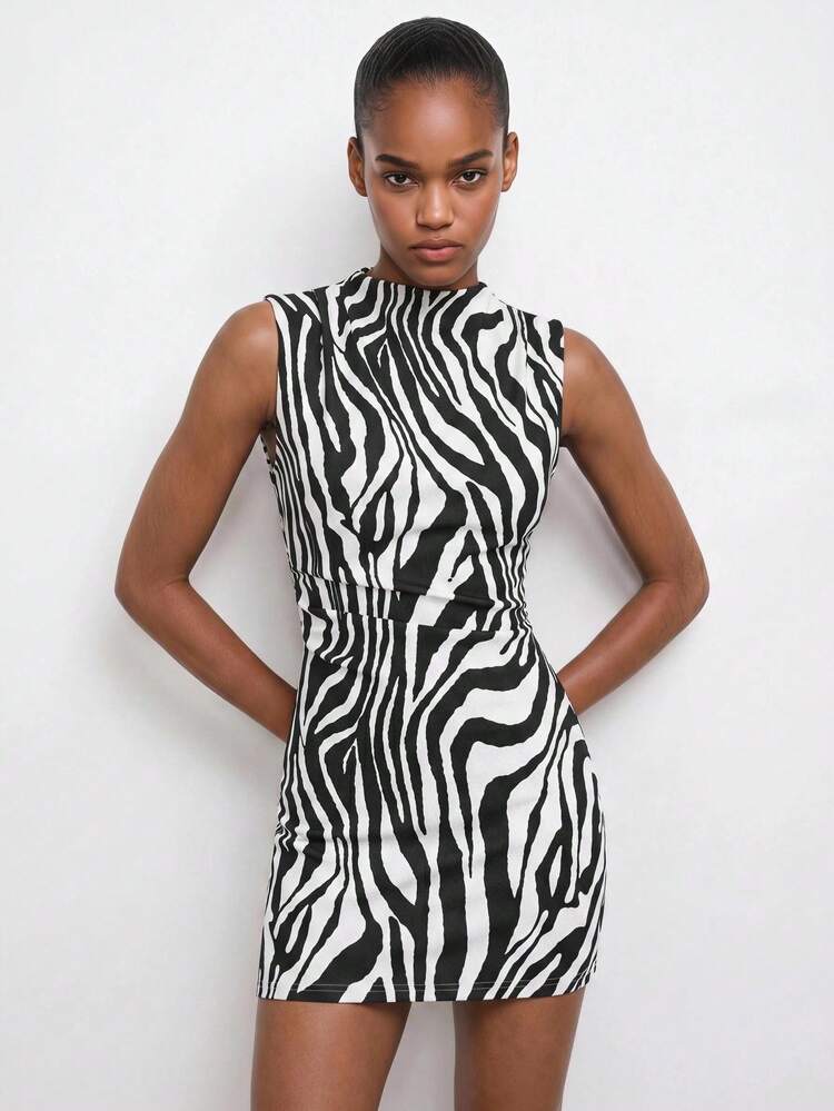 SHEIN Maija 2025 Frühjahr/Sommer Neues Urban Chic Kleid für Frauen mit weiten Schultern und eng anliegendem Zebramuster