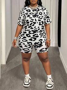 Slaydiva Plus Size Women's Leopard Print Round Neck Short Sleeve T-Shirt And Shorts Casual Two Pieces Set - Black and White - View 7
