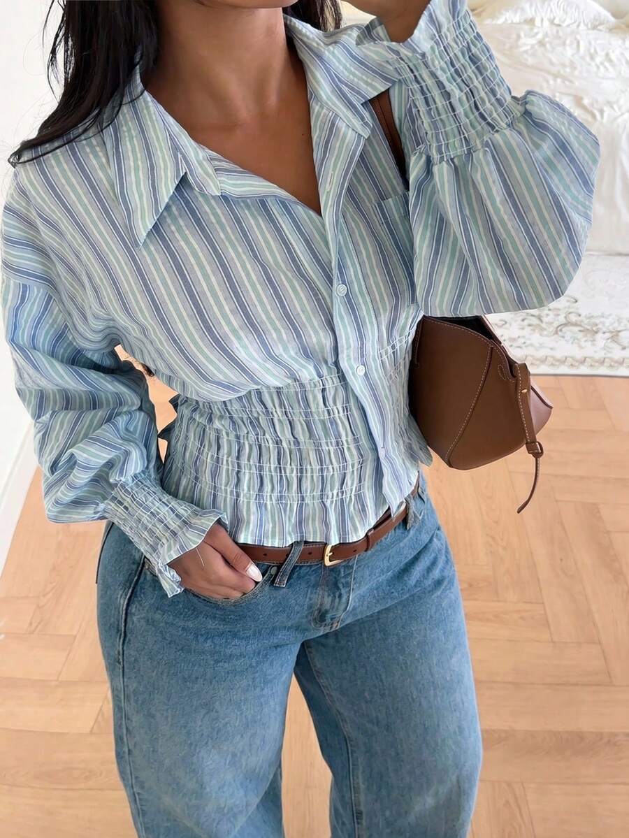 SHEIN EZwear 大尺碼女款條紋單排扣腰部抽褶設計顯瘦長袖襯衫 - 彩色 - 查看 1