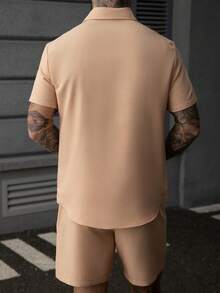 Manfinity Homme 2pcs Solid Color Textured Short Sleeve Shirt And Shorts Set Football - Orange - View 2
