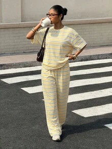 Muchica Set Rajut Kasual Wanita Motif Garis-Garis Warna Kuning Pucat - Angsa kuning - View 6