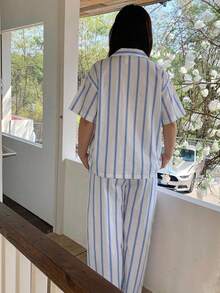 Dazy Plus 2件組女款大尺碼紫色可愛條紋寬鬆短袖上衣 & 長款睡褲家居服套裝，春/夏 - 藍白色 - 查看 5