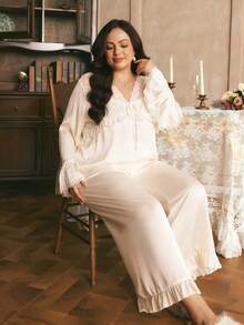 Côtesoire South French Elegant Romantic Mature Lace Patchwork Satin Plus Size Pajama Set - White - View 4
