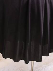 Vestido Preto Assimétrico de Ombro Assimétrico para Meninas, Adequado para Férias, Cerimônia de Formatura, Temporada de Volta às Aulas, Temporada de Casamentos, Participação em Diversos Bailes e Ocasiões Formais - Preto - Visão 3