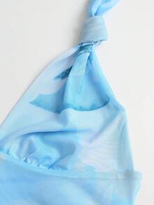 SHEIN Unity 春夏女款優雅海灘浪漫度假風印花多層下擺荷葉邊掛脖露背性感短洋裝 - 藍色 - 查看 4