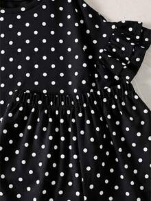 SHEIN Kids Tween Girl Fashion Casual Cute Knit Black And White Polka Dot Pattern Round Neck Short Sleeve Knit Striped Ruffle Sleeve T-Shirt And Striped Shorts 2pcs Set - Black - View 5