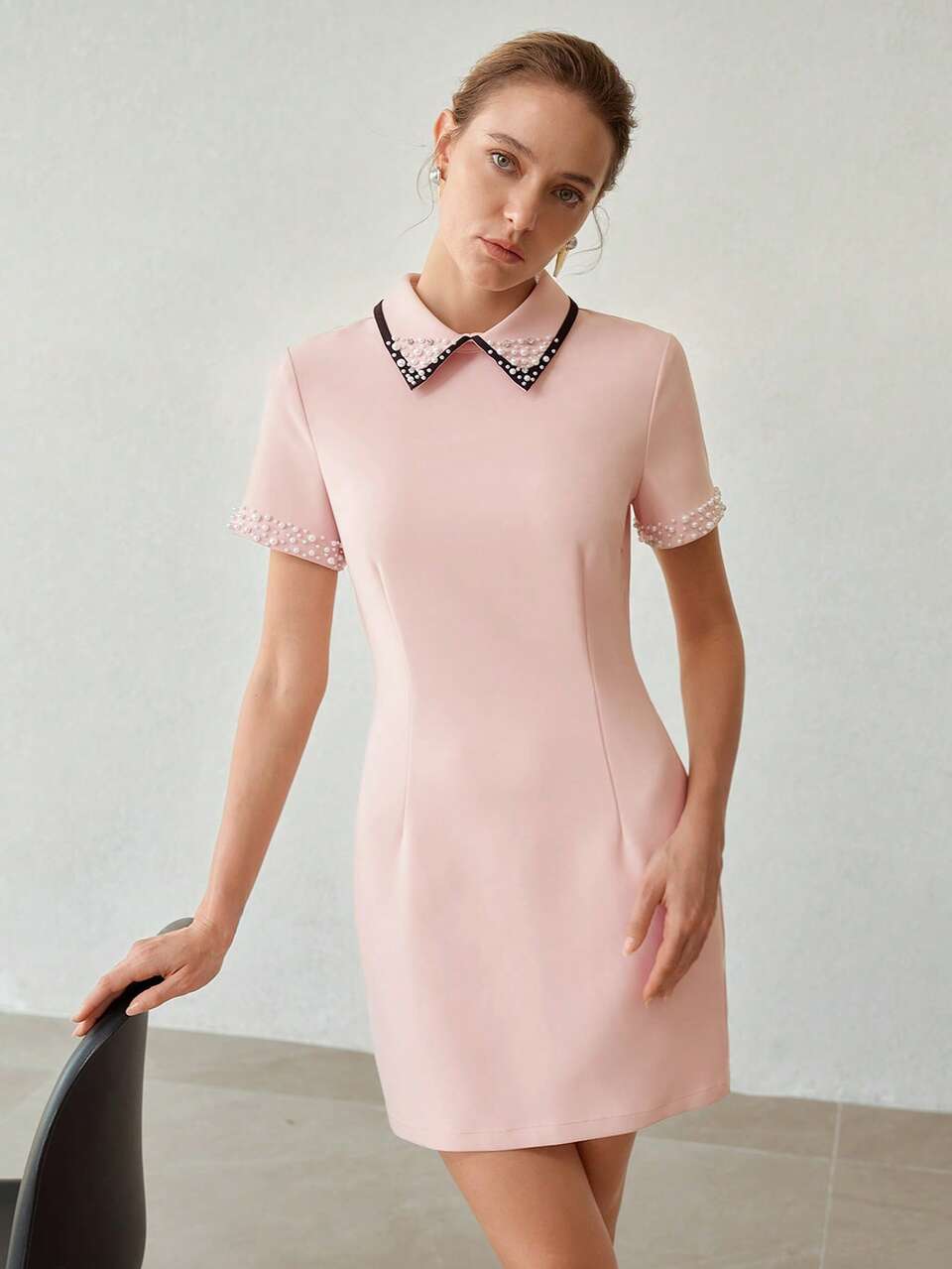 EXQUISITE MINIMALIST ELEGANT WOMEN'S SHORT DRESS