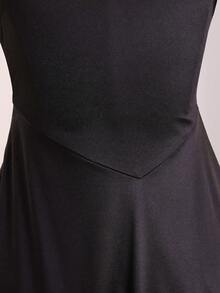 Vestido Preto Assimétrico de Ombro Assimétrico para Meninas, Adequado para Férias, Cerimônia de Formatura, Temporada de Volta às Aulas, Temporada de Casamentos, Participação em Diversos Bailes e Ocasiões Formais - Preto - Visão 7