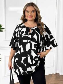 SHEIN CURVE+ CURVE PLUS /情人節/大尺碼女款領結領休閒百搭日常通勤中袖襯衫 - 黑與白 - 查看 5
