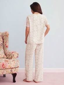 Elorette Conjunto de pijama con hombros descubiertos, manga corta, encaje floral de glicinia y parches semitransparentes - Albaricoque - Ver 5