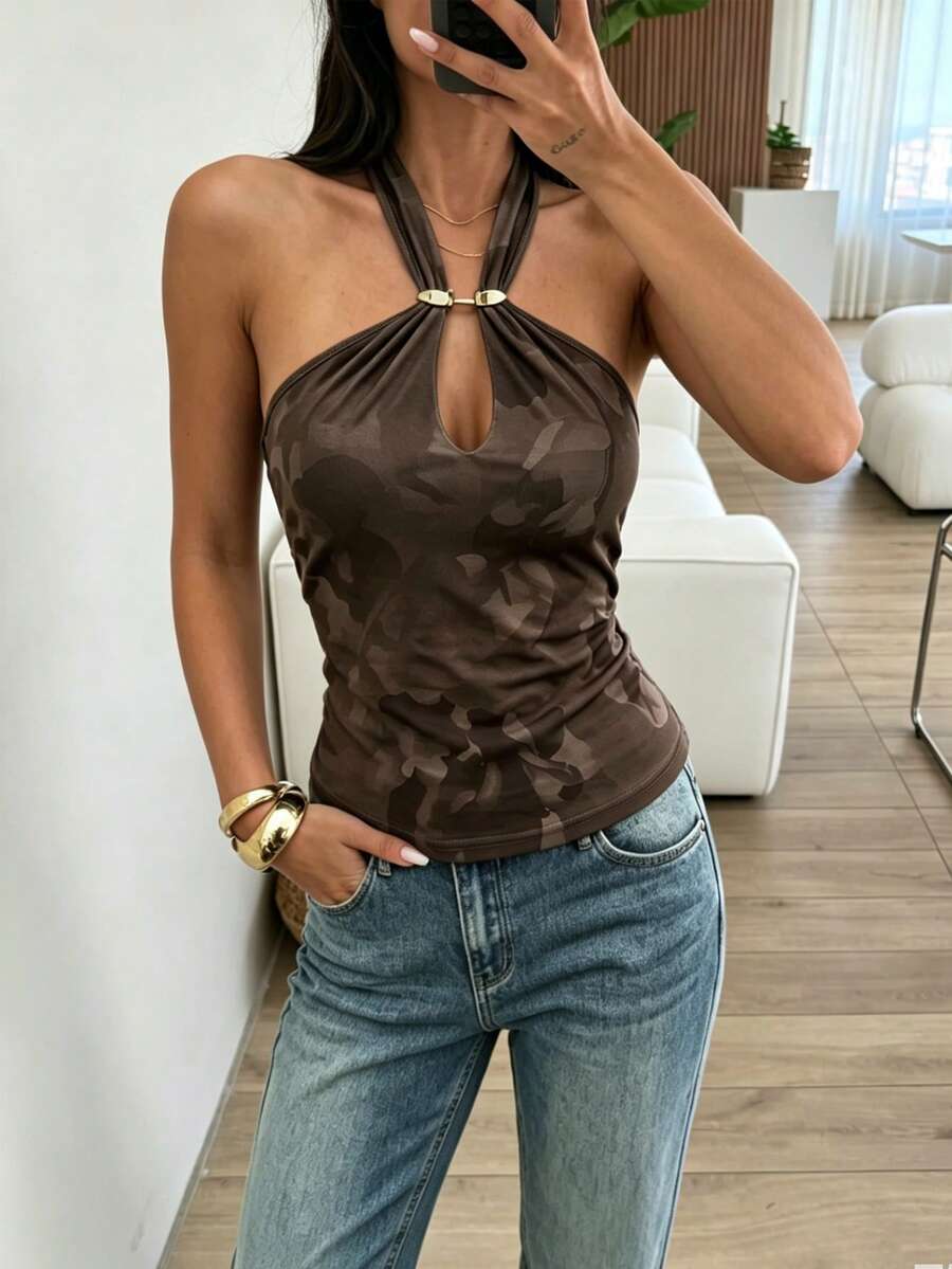 Modelyn 女款棕色紮染印花掛脖金屬扣無袖浪漫度假優雅迷人旅行上衣 - 棕色 - 查看 1