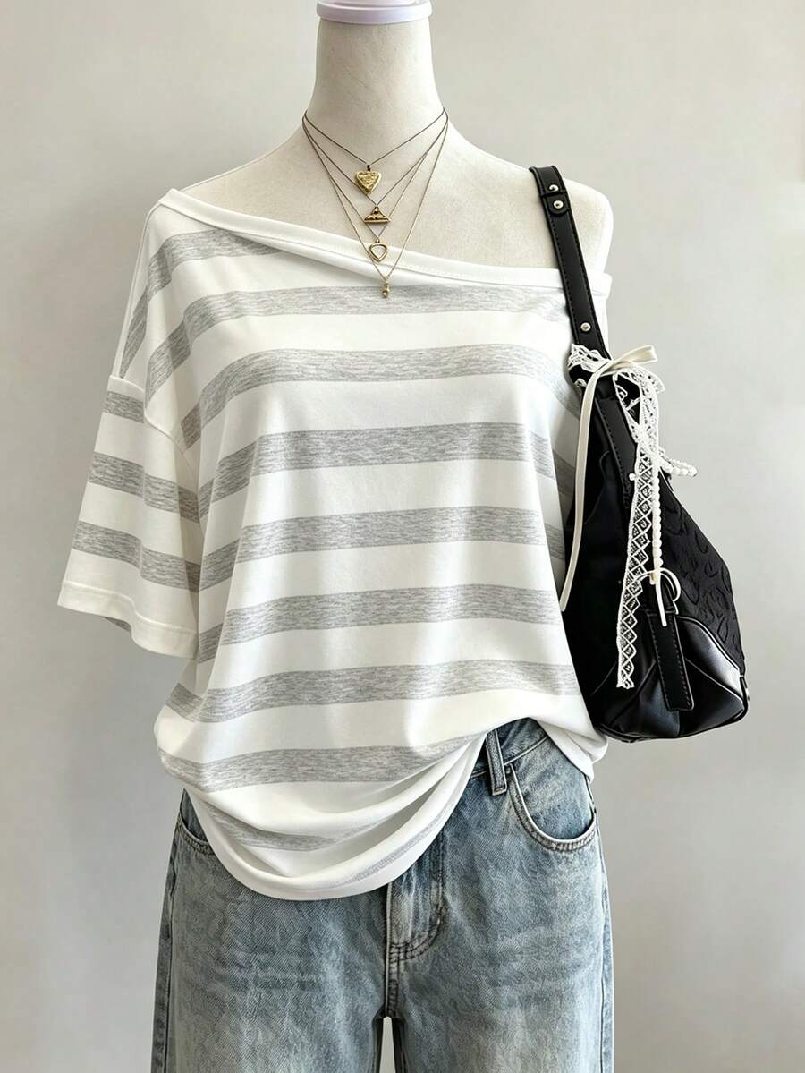 Lalippa Striped Digital Print Fashion Minimalist Women's Round Neck T-Shirt, Gift For Friends - Multicolor - View 1
