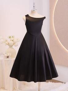 Vestido Preto Assimétrico de Ombro Assimétrico para Meninas, Adequado para Férias, Cerimônia de Formatura, Temporada de Volta às Aulas, Temporada de Casamentos, Participação em Diversos Bailes e Ocasiões Formais - Preto - Visão 2