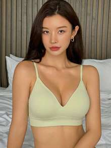 DAZY Bra Rajut Tanpa Jahitan dengan Bantalan Push-Up dan Tanpa Kawat - Hijau - View 5