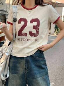 DAZY 女款對比色字母膠帶裝飾休閒街頭風運動短袖夏季圖案T恤 - 杏色 - 查看 3