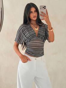 Aloruh Apricot Deep V-Neck Ruched Short Sleeve Loose Top Tight Bottom Women's T-Shirt - Black and White - View 7