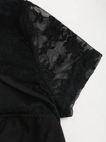 Sweetra Camiseta de mujer de diseñador de calle elegante y versátil, estilo chic de alta calle, efecto adelgazante, con encaje, cómoda, para primavera/verano, nueva - Negro - Ver 4