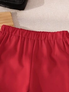 SHEIN 2件/套女童夏季短袖套裝，白色圓領上衣搭配紅色休閒長褲，3D蝴蝶結裝飾與手工珠飾，輕盈舒適套頭衫，適合年輕女孩夏季戶外玩耍、上學、休閒、度假等多種場合 - 紅色 - 查看 7