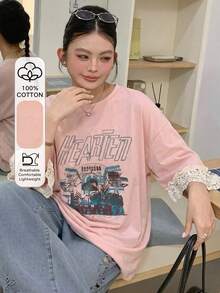 Dazy Plus T-shirt casual versátil de corte largo com bloco de cor, renda contrastante, manga curta e estampado de letras, para mulher e rapariga, tamanho grande, verão - Rosa - Ver 1