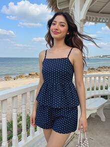 SHEIN 少女两件套，春夏新款时尚单品。梭织泡泡绉纱吊带背心饰有樱桃数码印花，并采用收腰设计；搭配同款数码印花弹力腰短裤，是日常休闲和度假的理想之选。 - 彩色 - 查看 3