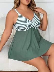 SHEIN CURVE+ 大尺碼女款橄欖綠印花細肩帶上衣高腰比基尼泳褲套裝 夏季海灘度假泳裙套裝 1920年代 Flapper 風格 - 彩色 - 查看 5