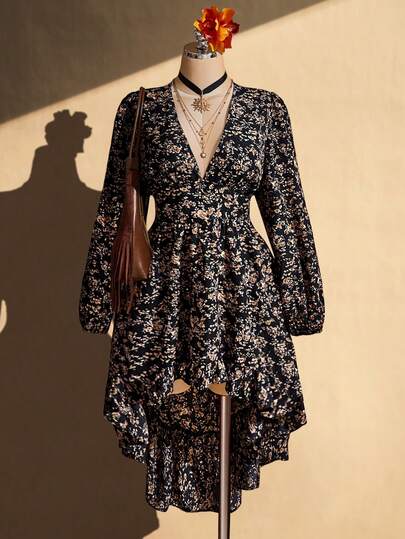 SHEIN ICON Vestido Talla Grande Estilo Retro Sexy Millennial Y2K Estilo Bohemio Vacaciones Escote en V Profundo Manga Farol Dobladillo Asimétrico Volantes Estampado Floral Pequeño