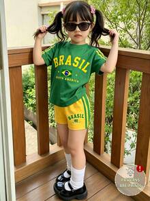 熱銷兒童夏季巴西 BRASIL 印花運動套裝，女嬰圓領短袖 T 恤 + 側條紋修身短褲 2 件套，黃綠配色拼接，復古美式運動風，親膚休閒運動風，適合幼兒園外出 / 日常穿著 / 拍照，舒適透氣 - 彩色 - 查看 7