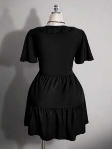 SHEIN ICON 大尺碼女款黑色荷葉邊領洋裝 - 黑色 - 查看 2