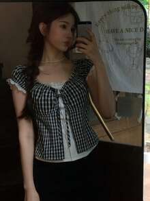DAZY Blus Lengan Pendek 2 in 1 Motif Kotak-kotak Gaya Korea untuk Wanita, Cocok untuk Musim Panas - Hitam dan Putih - View 1