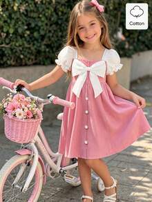 SHEIN Elladie kids 女童（小号）春夏牛仔连衣裙，白色蝴蝶结装饰，白色梭织面料泡泡袖拼接牛仔腰身连衣裙，白色珍珠纽扣设计，适合年轻女孩穿着，优雅、休闲、时尚、可爱，适合日常、上学、外出、度假、派对等场合。 - 粉色 - 查看 12