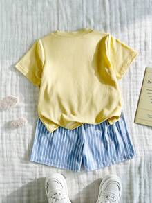 SHEIN 男嬰2件套休閒可愛圖案T恤上衣與條紋短褲套裝 夏款衣服 - 黃色 - 查看 3