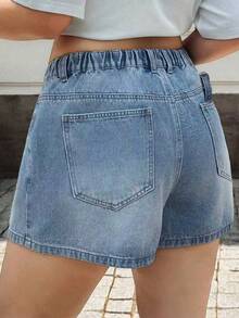 Dazy Plus Asymmetrical Waistband Design Low Waist Casual Plus Size Women Denim Shorts, Spring/Summer - Medium Wash - View 5