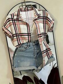 EMERY ROSE Women's Striped Pattern Short Sleeve Button-Up Front Cuffed Sleeve Pocket Vacation Shirt - Multicolor - View 4