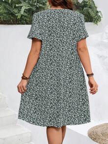 EMERY ROSE Vestido de vacaciones de verano con mangas con volantes y estampado floral pequeño para mujer de talla grande - Verde Oscuro - Ver 3