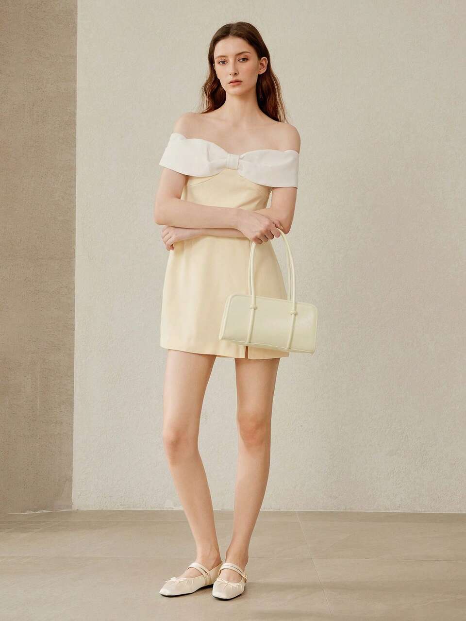 WOMEN'S FASHION BEIGE SHOULDER BAG, EXQUISITE AND SIMPLE BOWLING BAG, SUITABLE FOR DAILY, COMMUTING, SHOPPING, SCHOOL