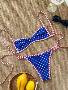 Swim Mod 新款女款海灘泳衣套裝 夏季新品 海灘與海邊通用 可正反穿 2 件套 貼身版型 藍紅配色 雙面穿 2 件套 美國國旗印花 星星印花 紅白條紋印花 字母印花 可調節比基尼上衣 可調節比基尼褲頭 適合夏季海灘 泳池 度假穿著 - 彩色 - 查看 2
