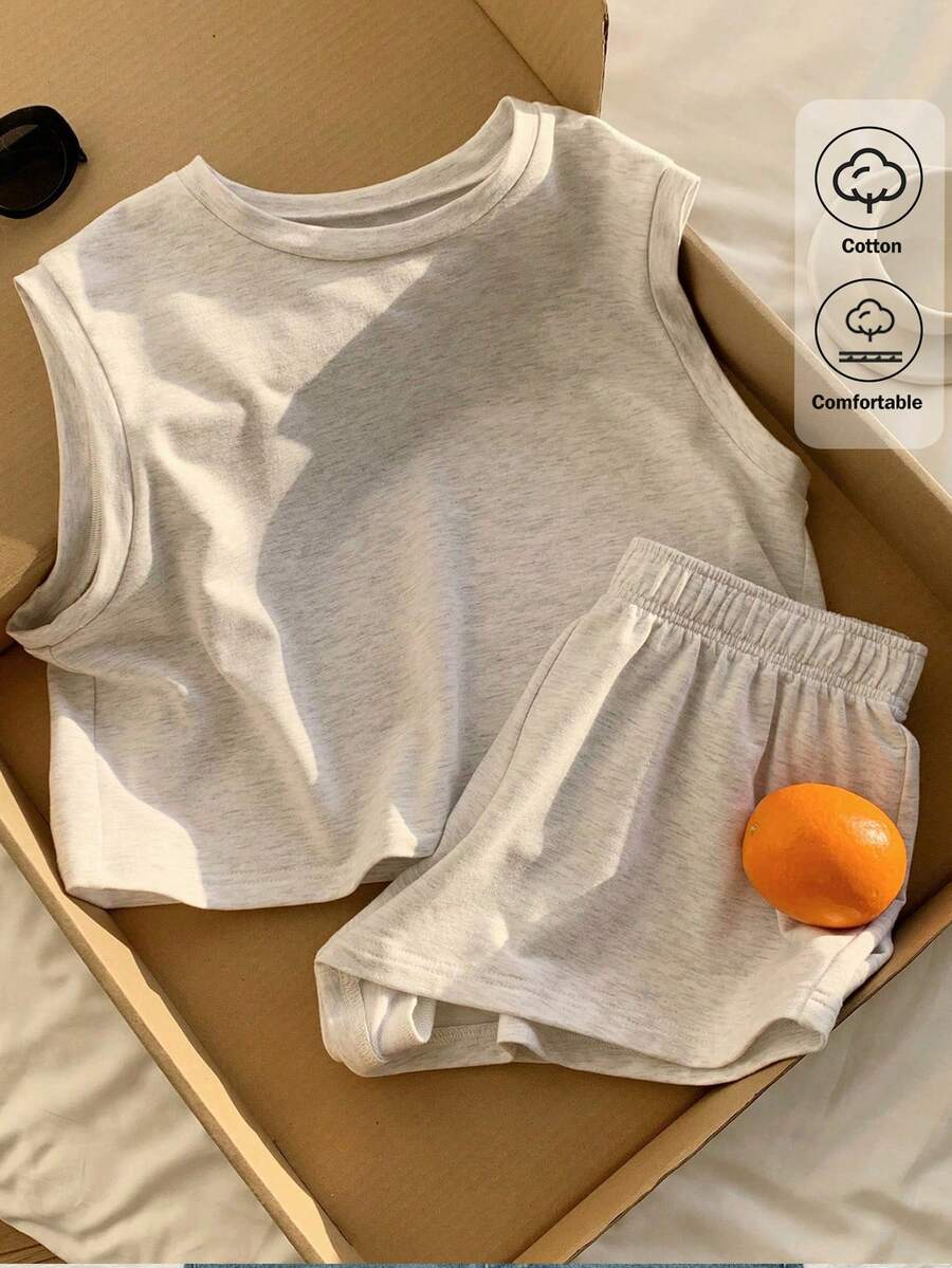 Comfortcana Conjunto de 2 piezas de camiseta de tirantes de cuello redondo casual gris y shorts de cintura elástica para mujer, de verano - Gris Claro - Ver 1