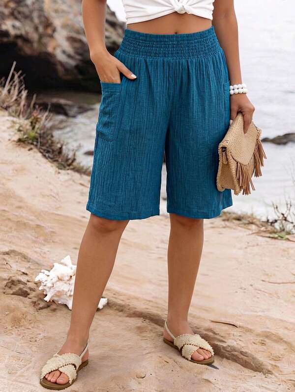 Ceyna Plus Size Women's New Textured Pleated Fabric Knee Length Shorts, With Pockets, Casual Daily Wear, Vacation Beach Wear, Fitted Shorts
