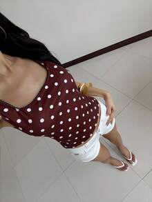 SHEIN BAE 女士休闲修身圆领荷叶边波点印花衬衫。适合通勤和外出穿着的休闲上衣。棕色波点衬衫 - 棕色 - 查看 1