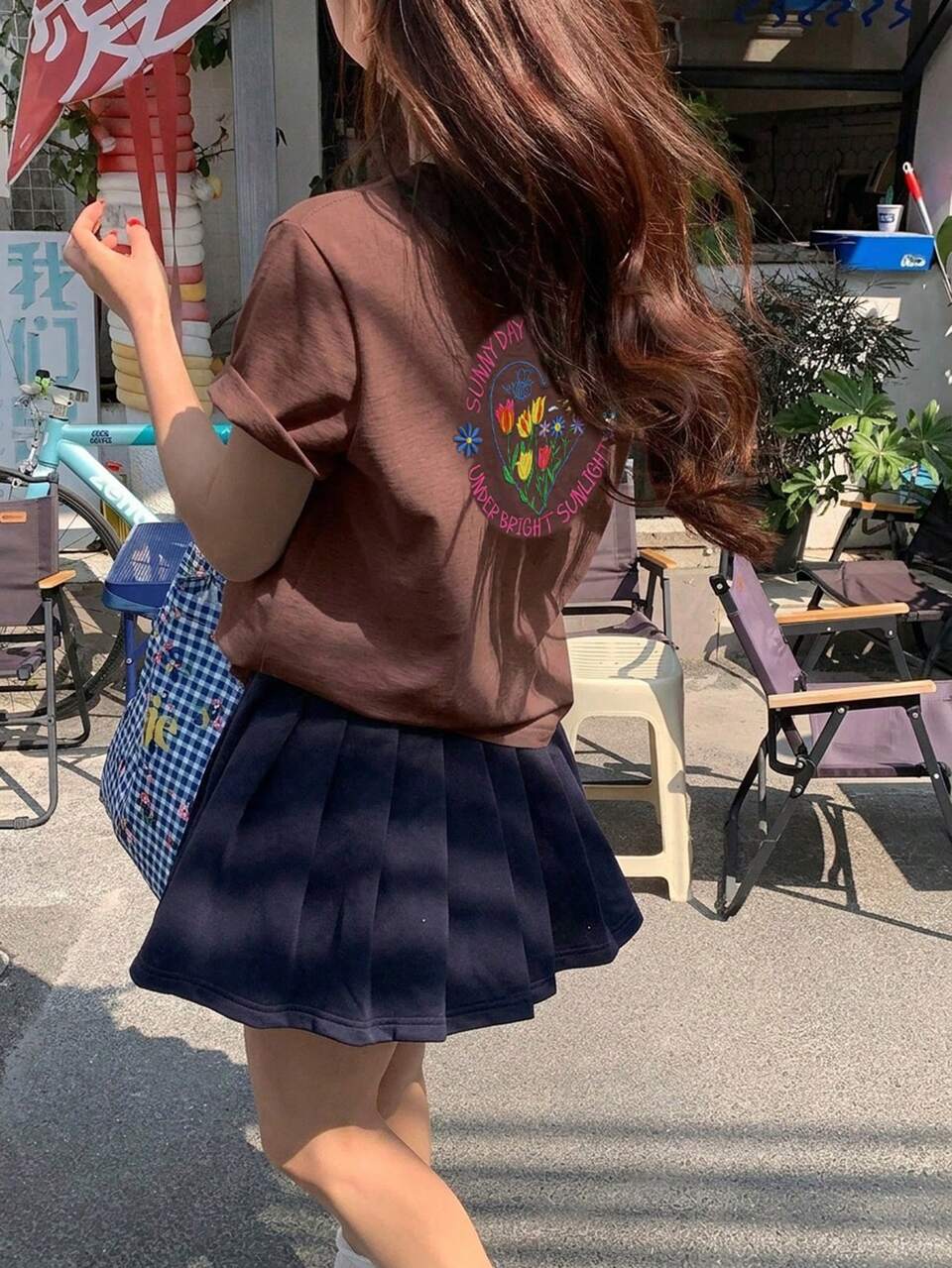 Women's Round Neck Floral Embroidery Korean Style Short Sleeve T-Shirt