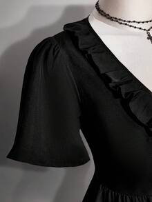 SHEIN ICON 大尺碼女款黑色荷葉邊領洋裝 - 黑色 - 查看 7